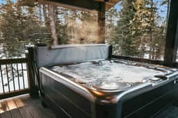 Luxury Duck Creek Cabin: Hot Tub, Game Room, - Image 5