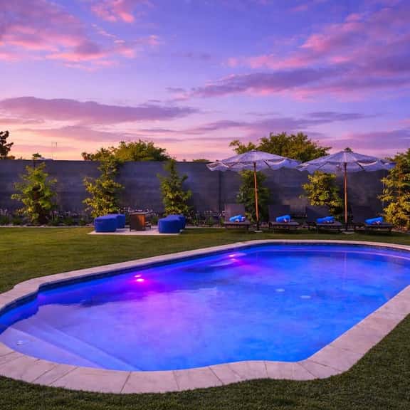 Close to Strip | Heated Pool, Game Room, sleeps 8 - Image 1