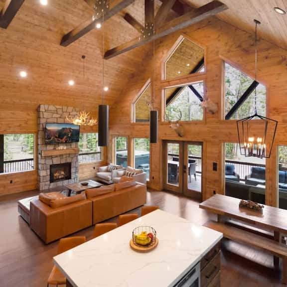 Luxury Duck Creek Cabin: Hot Tub, Game Room, - Image 1