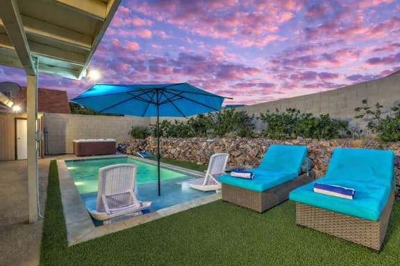 Las Vegas Retreat- Private Pool, Game Room & Spa - Image 1